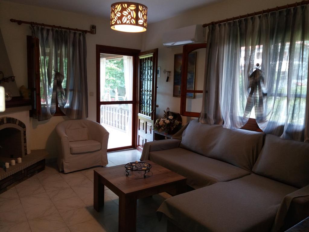 Vourvourou Antonis House Villa ภายนอก รูปภาพ